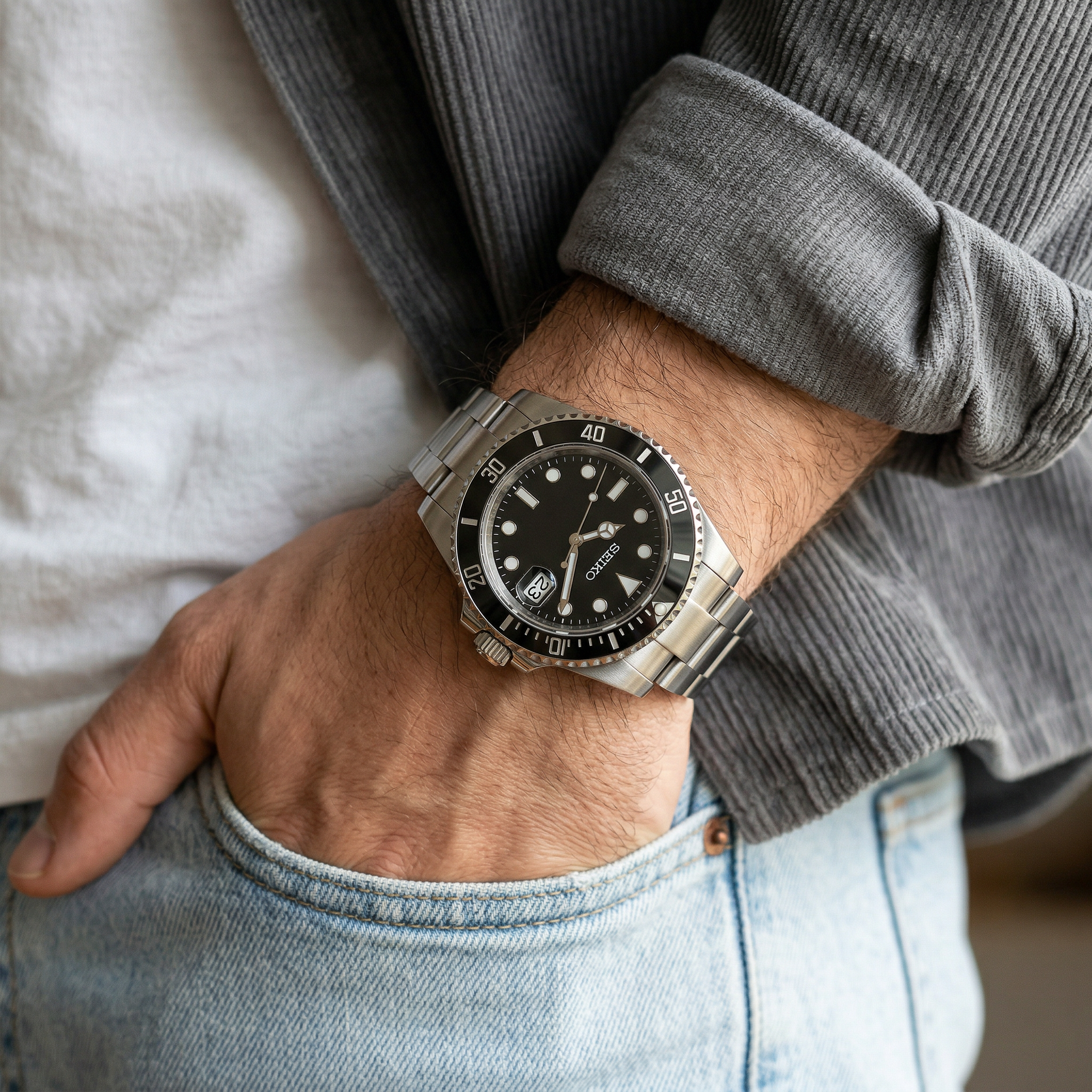Saint Valmont Abyss - BLACK — Lifestyle wrist